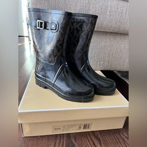 Michael kors rain boots